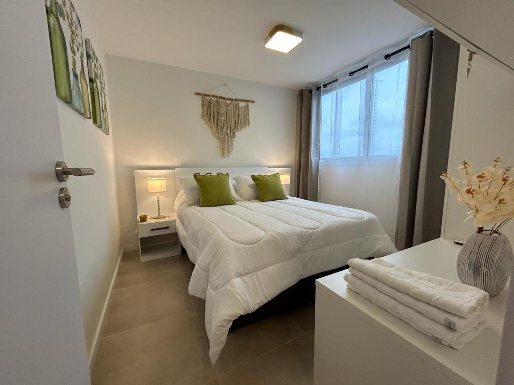 Apartamento Centrico Con Garage Mercedes Bagian luar foto