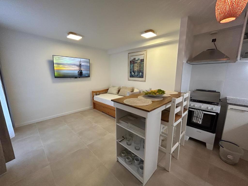 Apartamento Centrico Con Garage Mercedes Bagian luar foto